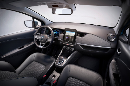 르노 조에 실내.<르노삼성자동차 제공>